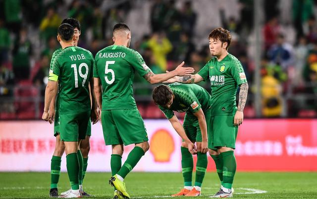 关于集结日深圳男篮调整名单以备葡超，迎来里程碑环节打磨，球迷炸锅，阵容厚度经受考验的信息